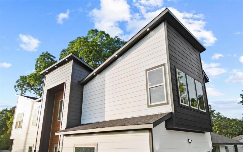 2503 Lawrence Street, Dallas, TX 75215, 3 Bedrooms Bedrooms, ,2 BathroomsBathrooms,Residential,For Sale,2503 Lawrence Street,20966122