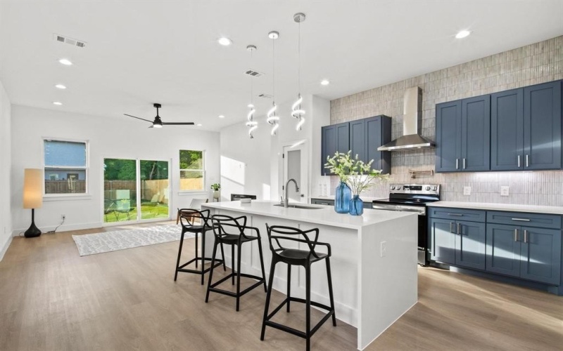 2503 Lawrence Street, Dallas, TX 75215, 3 Bedrooms Bedrooms, ,2 BathroomsBathrooms,Residential,For Sale,2503 Lawrence Street,20966122