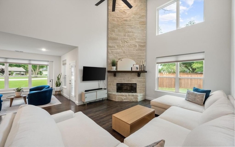 3603 High Drive, Grapevine, TX 76051, 4 Habitaciones Habitaciones , ,3 BañosBaños,Residential,En Venta,3603 High Drive,20966195