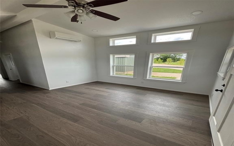 19183 E US 175 Highway #121, Mabank, TX 75147, 1 Bedroom Bedrooms, ,1 BathroomBathrooms,Residential,For Sale,19183 E US 175 Highway,20966703