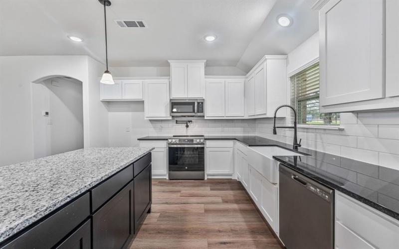113 Aslan Road, Poolville, TX 76487, 4 Bedrooms Bedrooms, ,2 BathroomsBathrooms,Residential,For Sale,113 Aslan Road,20967226