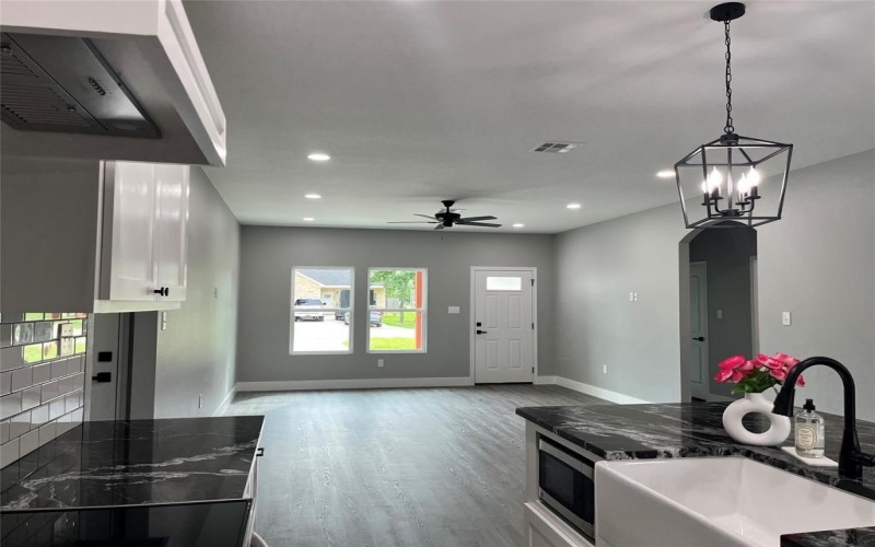 200 Garfield Street, McGregor, TX 76657, 3 Bedrooms Bedrooms, ,2 BathroomsBathrooms,Residential,For Sale,200 Garfield Street,20967297