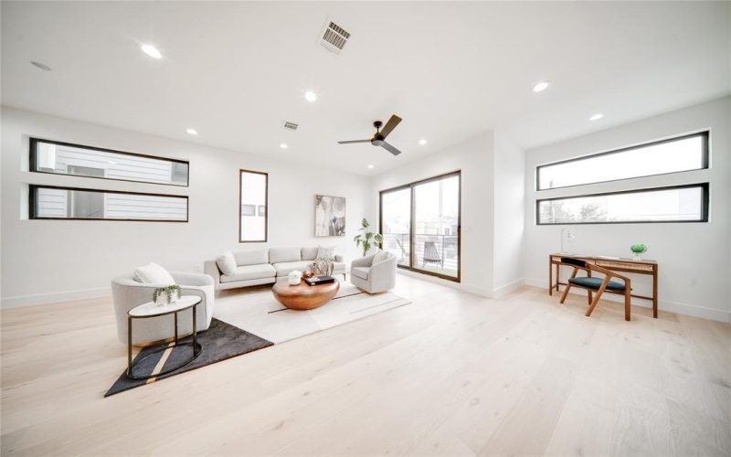 4209 Munger Avenue, Dallas, TX 75204, 3 Habitaciones Habitaciones , ,3 BañosBaños,Residential,En Venta,4209 Munger Avenue,20967355