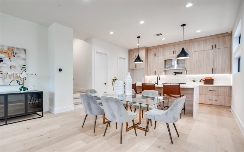 4209 Munger Avenue, Dallas, TX 75204, 3 Habitaciones Habitaciones , ,3 BañosBaños,Residential,En Venta,4209 Munger Avenue,20967355