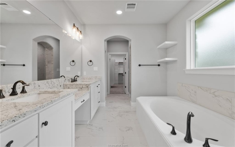 2906 Spector Drive, Bryan, TX 77808, 3 Bedrooms Bedrooms, ,2 BathroomsBathrooms,Residential,For Sale,2906 Spector Drive,0,25004864