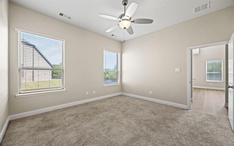 5323 Winged Foot Drive, Arlington, TX 76017, 3 Bedrooms Bedrooms, ,2 BathroomsBathrooms,Residential,For Sale,5323 Winged Foot Drive,0,20967409