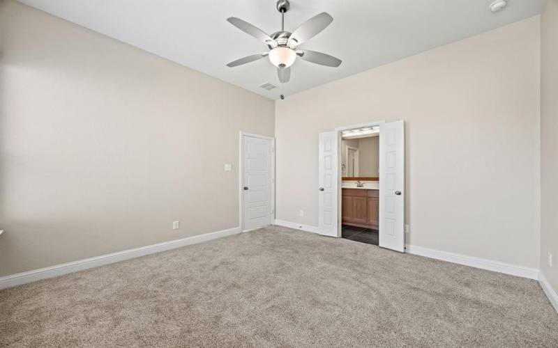 5323 Winged Foot Drive, Arlington, TX 76017, 3 Bedrooms Bedrooms, ,2 BathroomsBathrooms,Residential,For Sale,5323 Winged Foot Drive,0,20967409