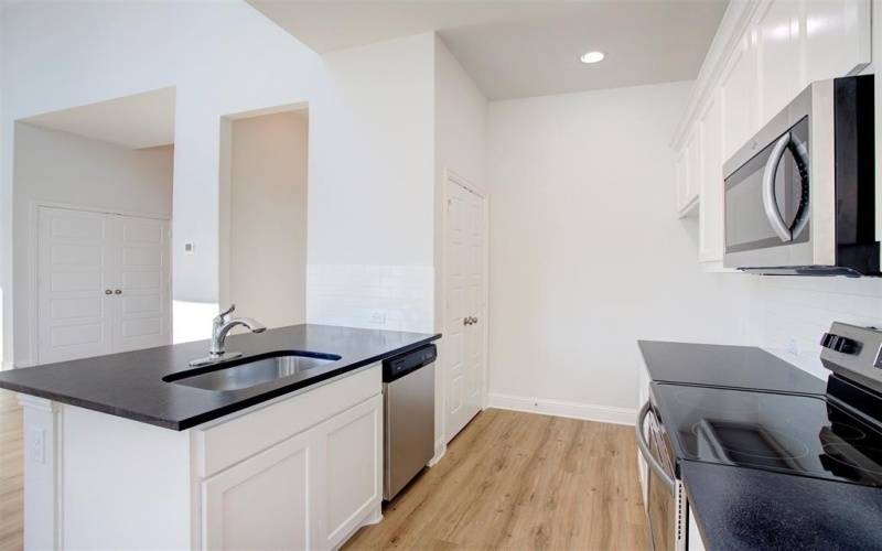 5323 Winged Foot Drive, Arlington, TX 76017, 3 Bedrooms Bedrooms, ,2 BathroomsBathrooms,Residential,For Sale,5323 Winged Foot Drive,20967409