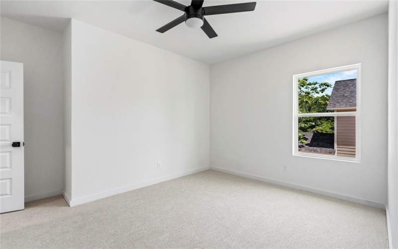 420 N Moore Street, Dallas, TX 75203, 3 Bedrooms Bedrooms, ,2 BathroomsBathrooms,Residential,For Sale,420 N Moore Street,20967543