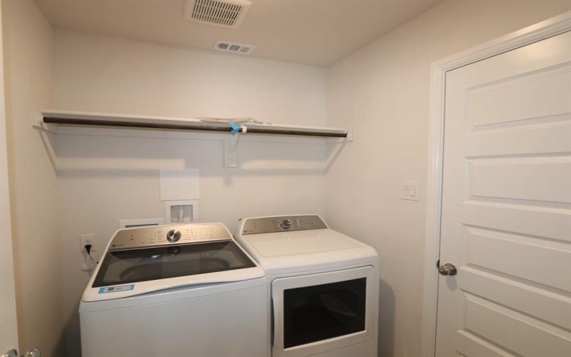 14142 Maida Drive, Pilot Point, TX 76258, 4 Bedrooms Bedrooms, ,2 BathroomsBathrooms,Residential,For Sale,14142 Maida Drive,20967661