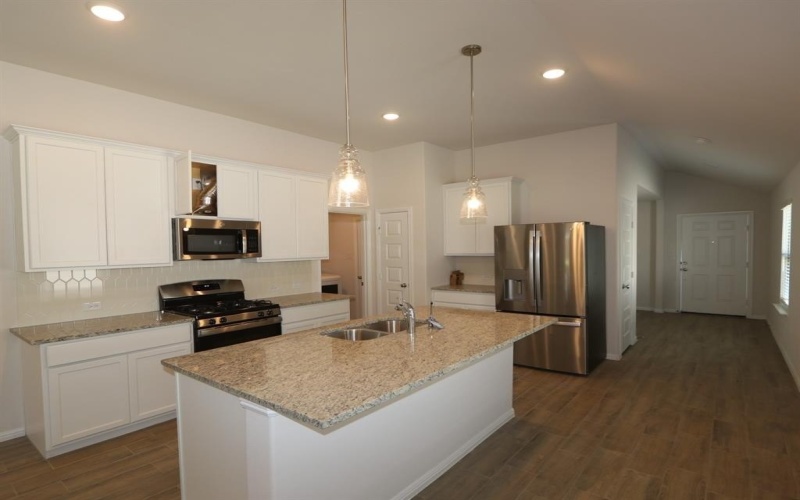 14142 Maida Drive, Pilot Point, TX 76258, 4 Bedrooms Bedrooms, ,2 BathroomsBathrooms,Residential,For Sale,14142 Maida Drive,20967661