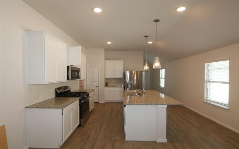 14142 Maida Drive, Pilot Point, TX 76258, 4 Bedrooms Bedrooms, ,2 BathroomsBathrooms,Residential,For Sale,14142 Maida Drive,20967661