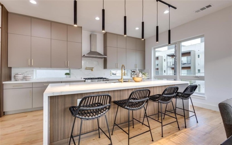 2336 N Carroll Avenue, Dallas, TX 75204, 4 Bedrooms Bedrooms, ,3 BathroomsBathrooms,Residential,For Sale,2336 N Carroll Avenue,20967814