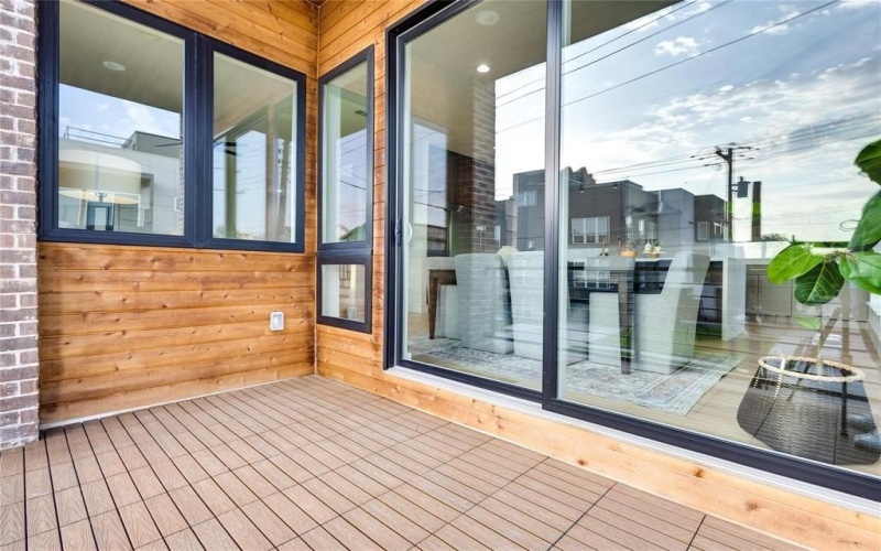 2336 N Carroll Avenue, Dallas, TX 75204, 4 Bedrooms Bedrooms, ,3 BathroomsBathrooms,Residential,For Sale,2336 N Carroll Avenue,20967814