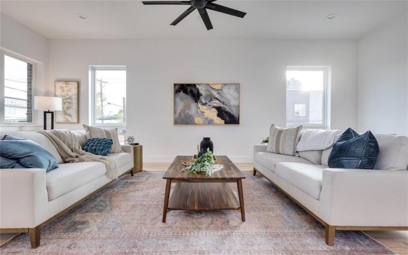 2336 N Carroll Avenue, Dallas, TX 75204, 4 Bedrooms Bedrooms, ,3 BathroomsBathrooms,Residential,For Sale,2336 N Carroll Avenue,20967814