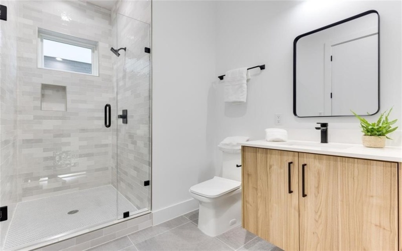 2336 N Carroll Avenue, Dallas, TX 75204, 4 Bedrooms Bedrooms, ,3 BathroomsBathrooms,Residential,For Sale,2336 N Carroll Avenue,20967814