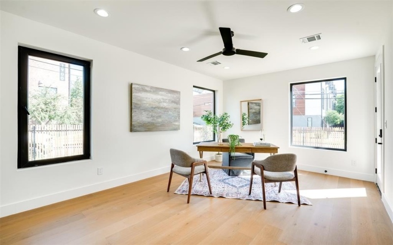 3825 Munger Avenue, Dallas, TX 75206, 3 Habitaciones Habitaciones , ,3 BañosBaños,Residential,En Venta,3825 Munger Avenue,20967878