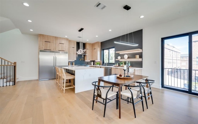3825 Munger Avenue, Dallas, TX 75206, 3 Habitaciones Habitaciones , ,3 BañosBaños,Residential,En Venta,3825 Munger Avenue,20967878