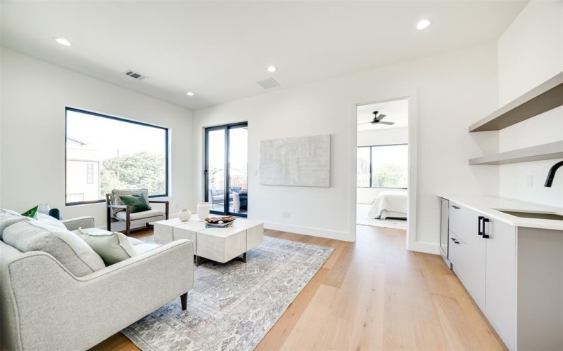 3825 Munger Avenue, Dallas, TX 75206, 3 Habitaciones Habitaciones , ,3 BañosBaños,Residential,En Venta,3825 Munger Avenue,20967878