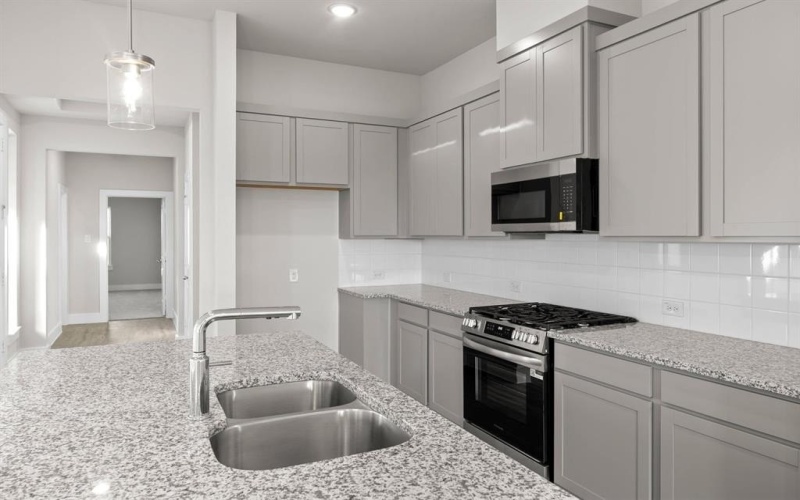 7317 Autumn Hill Drive, Denton, TX 76249, 3 Habitaciones Habitaciones , ,3 BañosBaños,Residential,En Venta,7317 Autumn Hill Drive,0,20968363