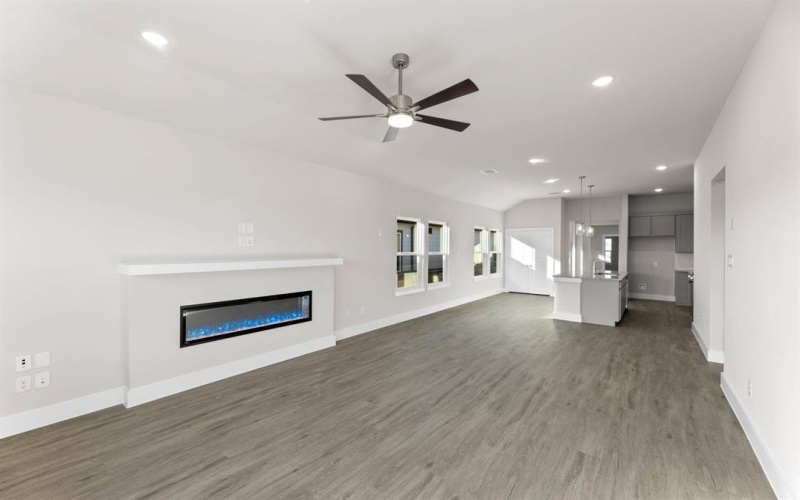 7317 Autumn Hill Drive, Denton, TX 76249, 3 Habitaciones Habitaciones , ,3 BañosBaños,Residential,En Venta,7317 Autumn Hill Drive,0,20968363