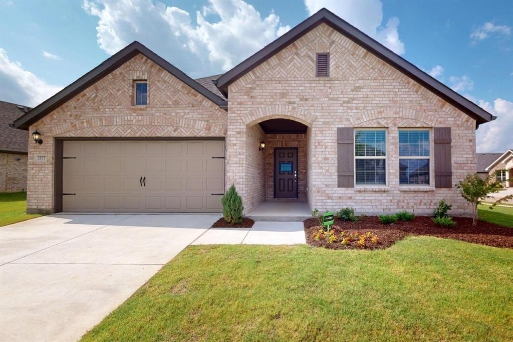 7577 Wild Mint Trail, Grand Prairie, TX 76084, 4 Habitaciones Habitaciones , ,2 BañosBaños,Residential,En Venta,7577 Wild Mint Trail,20968430