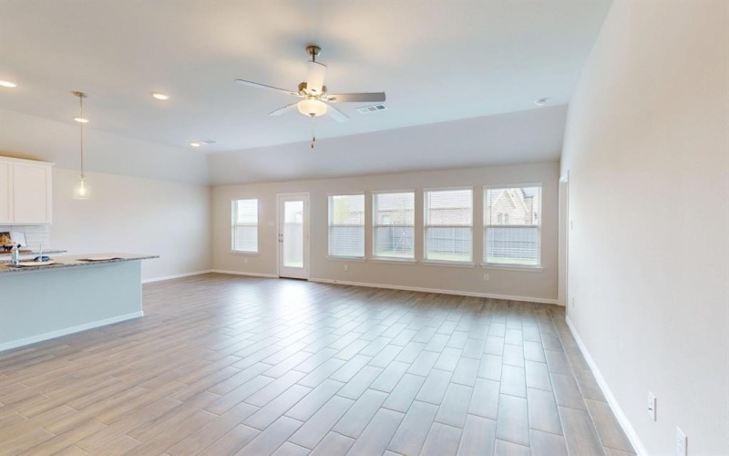 7577 Wild Mint Trail, Grand Prairie, TX 76084, 4 Habitaciones Habitaciones , ,2 BañosBaños,Residential,En Venta,7577 Wild Mint Trail,20968430
