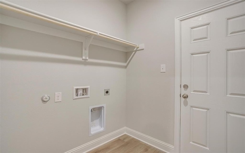 6811 Robert Reed Drive, Arlington, TX 76001, 3 Habitaciones Habitaciones , ,2 BañosBaños,Residential,En Venta,6811 Robert Reed Drive,0,20968586