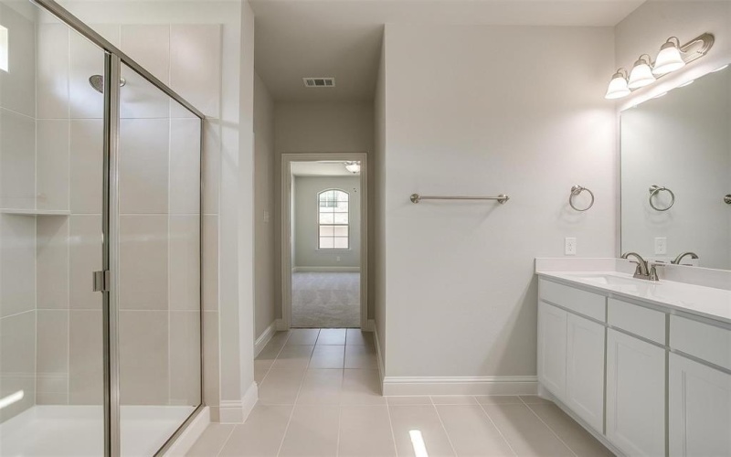 6811 Robert Reed Drive, Arlington, TX 76001, 3 Habitaciones Habitaciones , ,2 BañosBaños,Residential,En Venta,6811 Robert Reed Drive,0,20968586