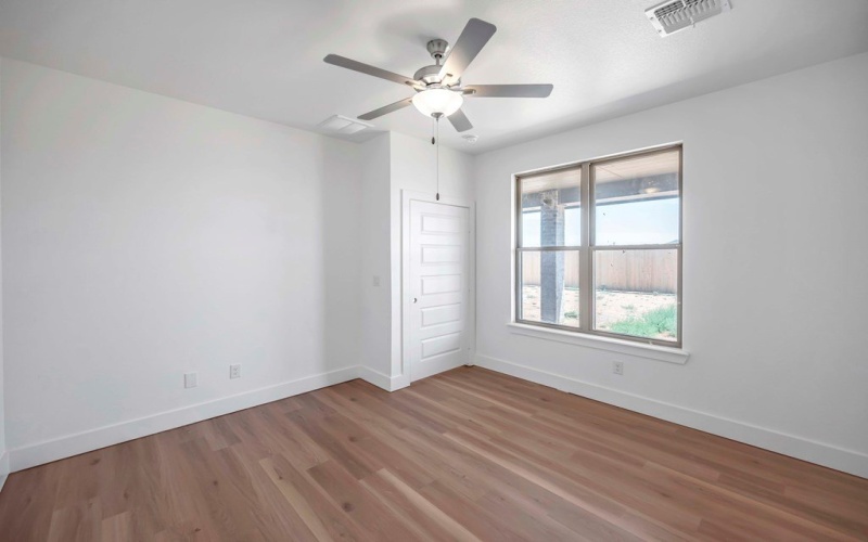 1332 Loess St, Midland, TX 79705, 3 Bedrooms Bedrooms, ,2 BathroomsBathrooms,Residential,For Sale,1332 Loess St,0,160906