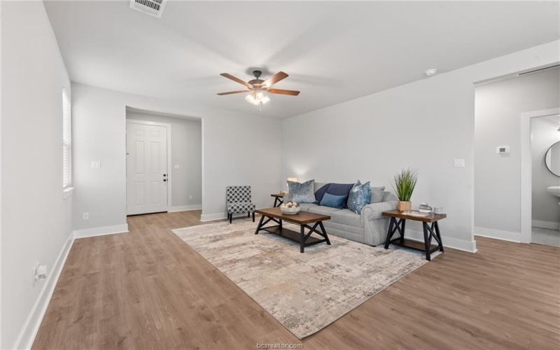 913 Fork Court, College Station, TX 77845, 4 Bedrooms Bedrooms, ,2 BathroomsBathrooms,Residential,For Sale,913 Fork Court,25006870