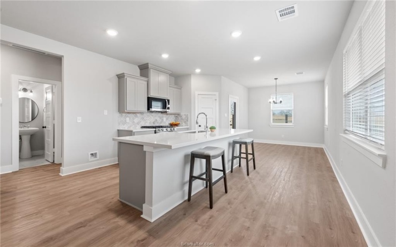 913 Fork Court, College Station, TX 77845, 4 Bedrooms Bedrooms, ,2 BathroomsBathrooms,Residential,For Sale,913 Fork Court,25006870