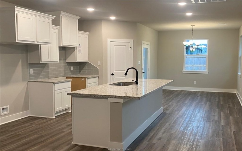 913 Fork Court, College Station, TX 77845, 4 Bedrooms Bedrooms, ,2 BathroomsBathrooms,Residential,For Sale,913 Fork Court,25006870