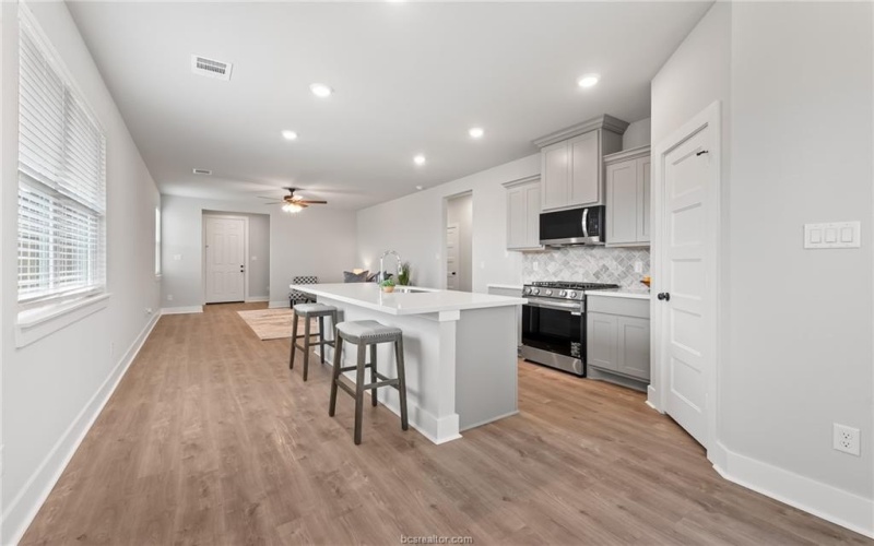 913 Fork Court, College Station, TX 77845, 4 Bedrooms Bedrooms, ,2 BathroomsBathrooms,Residential,For Sale,913 Fork Court,25006870