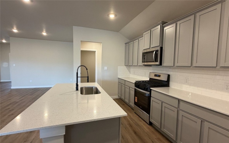 3545 Sahar Lake Drive, Robstown, TX 78380, 5 Habitaciones Habitaciones , ,3 BañosBaños,Residential,En Venta,3545 Sahar Lake Drive,0,460595