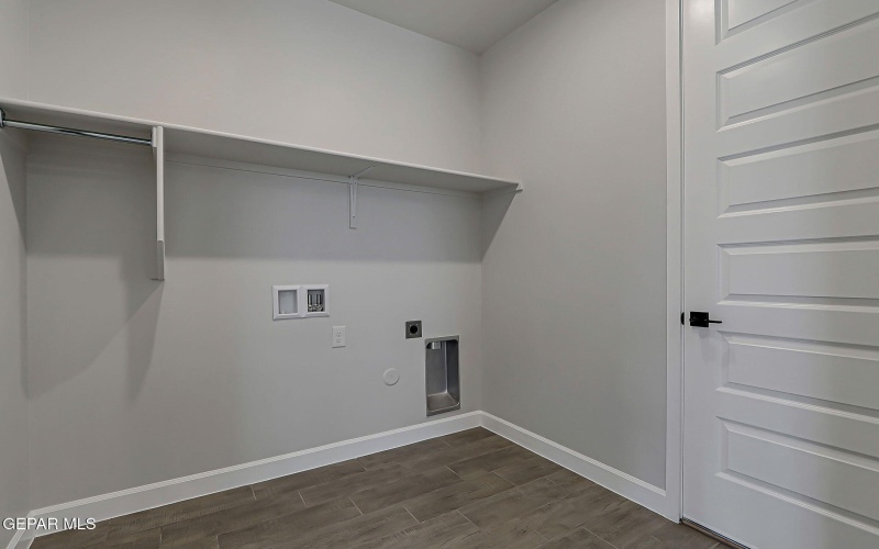 717 Paseo De La Reina Street, Horizon City, TX 79928, 3 Bedrooms Bedrooms, ,2 BathroomsBathrooms,Residential,For Sale,717 Paseo De La Reina Street,0,924528