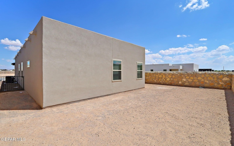 717 Paseo De La Reina Street, Horizon City, TX 79928, 3 Bedrooms Bedrooms, ,2 BathroomsBathrooms,Residential,For Sale,717 Paseo De La Reina Street,0,924528