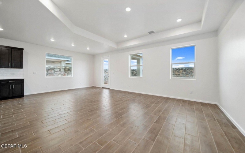 13853 Madero Ave, El Paso, TX 79928, 4 Bedrooms Bedrooms, ,2 BathroomsBathrooms,Residential,For Sale,13853 Madero Ave,924582