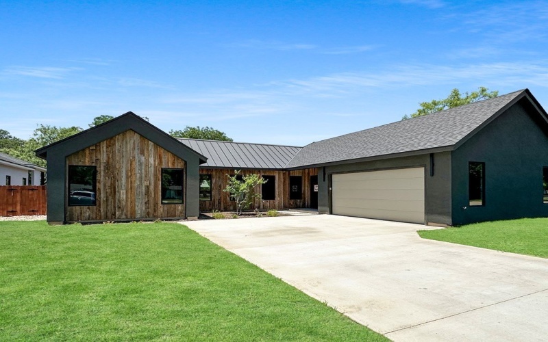 1603 Paseo De Vaca St, San Angelo, TX 76901, 4 Habitaciones Habitaciones , ,3 BañosBaños,Residential,En Venta,1603 Paseo De Vaca St,127851