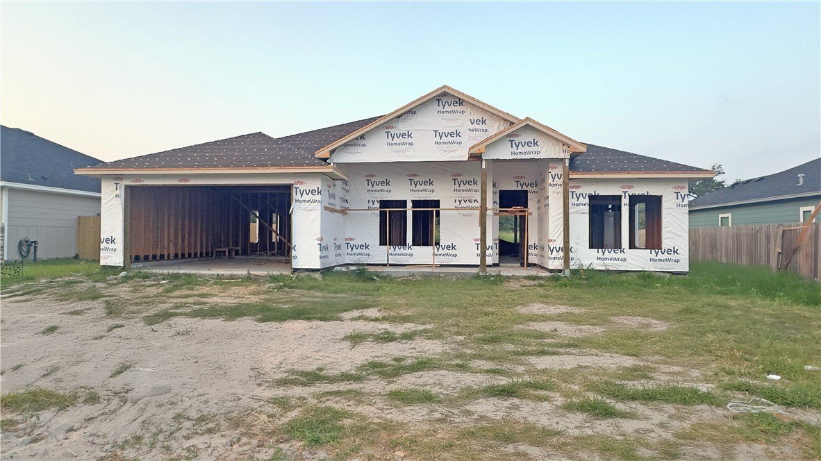 105 Elmo Brundrett Drive, Rockport, TX 78382, 4 Bedrooms Bedrooms, ,3 BathroomsBathrooms,Residential,For Sale,105 Elmo Brundrett Drive,428299