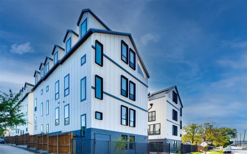512 N Lancaster Street, Dallas, TX 75203, 3 Habitaciones Habitaciones , ,3 BañosBaños,Residential,En Venta,512 N Lancaster Street,20968744