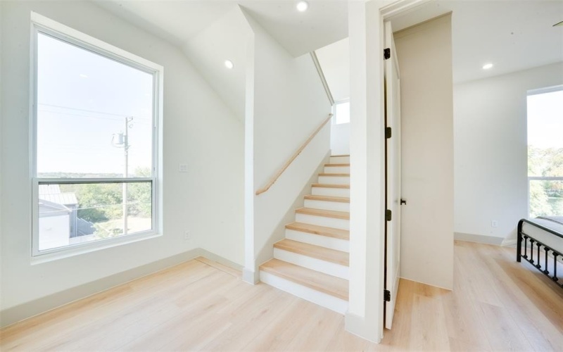 512 N Lancaster Street, Dallas, TX 75203, 3 Habitaciones Habitaciones , ,3 BañosBaños,Residential,En Venta,512 N Lancaster Street,20968744