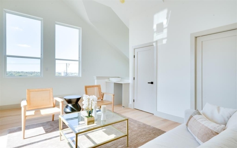 512 N Lancaster Street, Dallas, TX 75203, 3 Habitaciones Habitaciones , ,3 BañosBaños,Residential,En Venta,512 N Lancaster Street,20968744