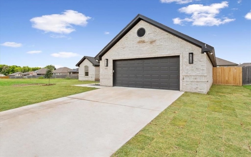 604 Magnolia Drive, Troy, TX 76579, 4 Habitaciones Habitaciones , ,2 BañosBaños,Residential,En Venta,604 Magnolia Drive,0,20968816