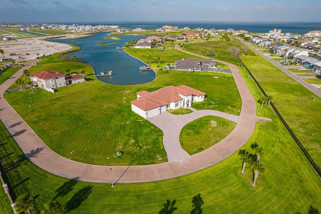 6 La Buena Vida Drive, Aransas Pass, TX 78336, 5 Habitaciones Habitaciones , ,3 BañosBaños,Residential,En Venta,6 La Buena Vida Drive,436633