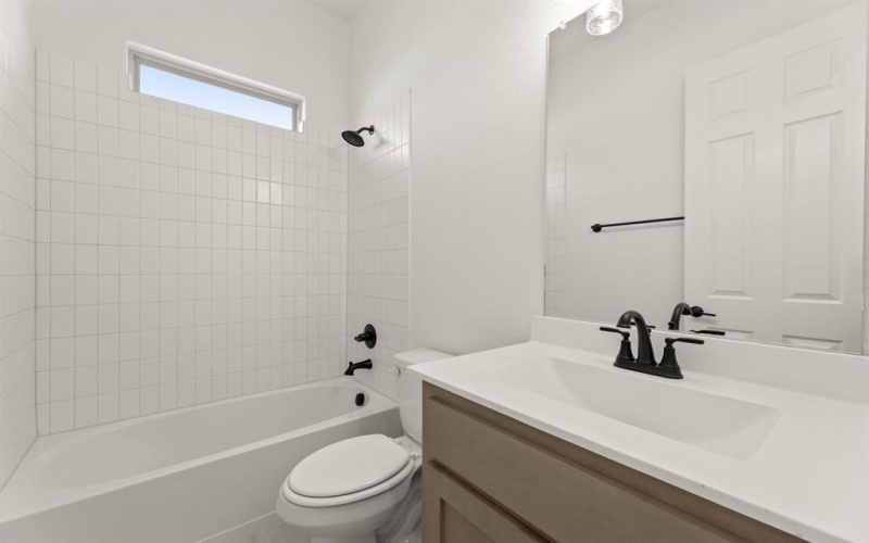124 Evanston Court, New Fairview, TX 76078, 4 Bedrooms Bedrooms, ,3 BathroomsBathrooms,Residential,For Sale,124 Evanston Court,0,20969210