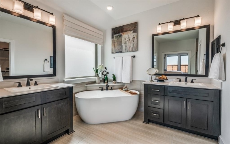 1887 Silver Birch Road, Waxahachie, TX 75165, 4 Bedrooms Bedrooms, ,3 BathroomsBathrooms,Residential,For Sale,1887 Silver Birch Road,20969370