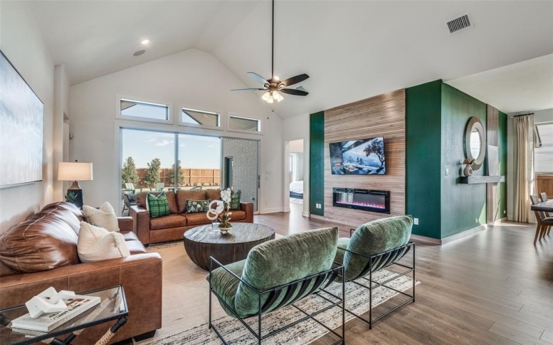 1887 Silver Birch Road, Waxahachie, TX 75165, 4 Bedrooms Bedrooms, ,3 BathroomsBathrooms,Residential,For Sale,1887 Silver Birch Road,20969370