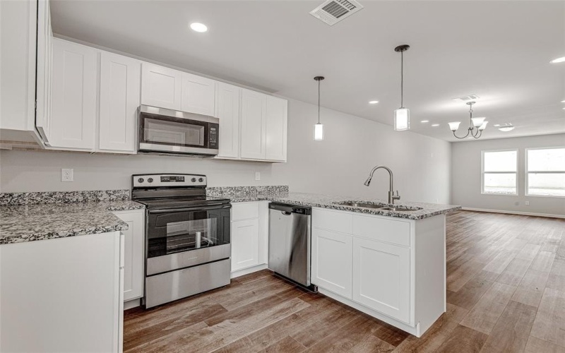5840 Eastland Street, Fort Worth, TX 76119, 2 Bedrooms Bedrooms, ,2 BathroomsBathrooms,Residential,For Sale,5840 Eastland Street,20969506