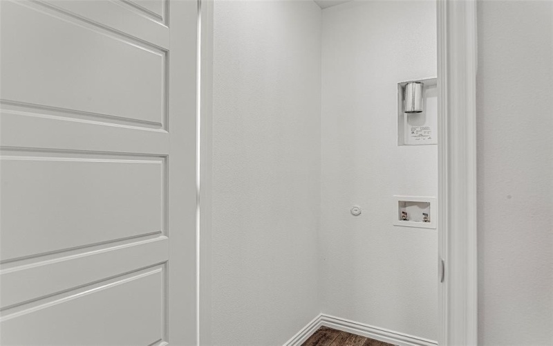 5840 Eastland Street, Fort Worth, TX 76119, 2 Bedrooms Bedrooms, ,2 BathroomsBathrooms,Residential,For Sale,5840 Eastland Street,20969506